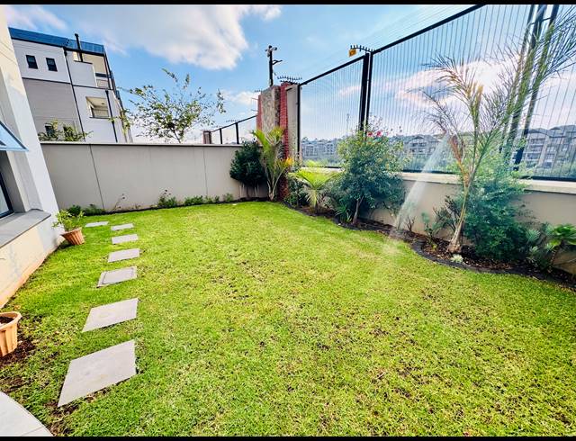 3 BEDROOM FLAT FOR SALE IN WATERFALL